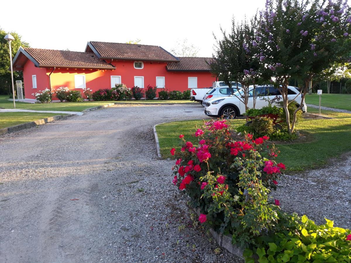 Dogana Vecchia - Hotel & Residence B&B Ristorante & Pizzeria Trivignano Udinese Exterior photo