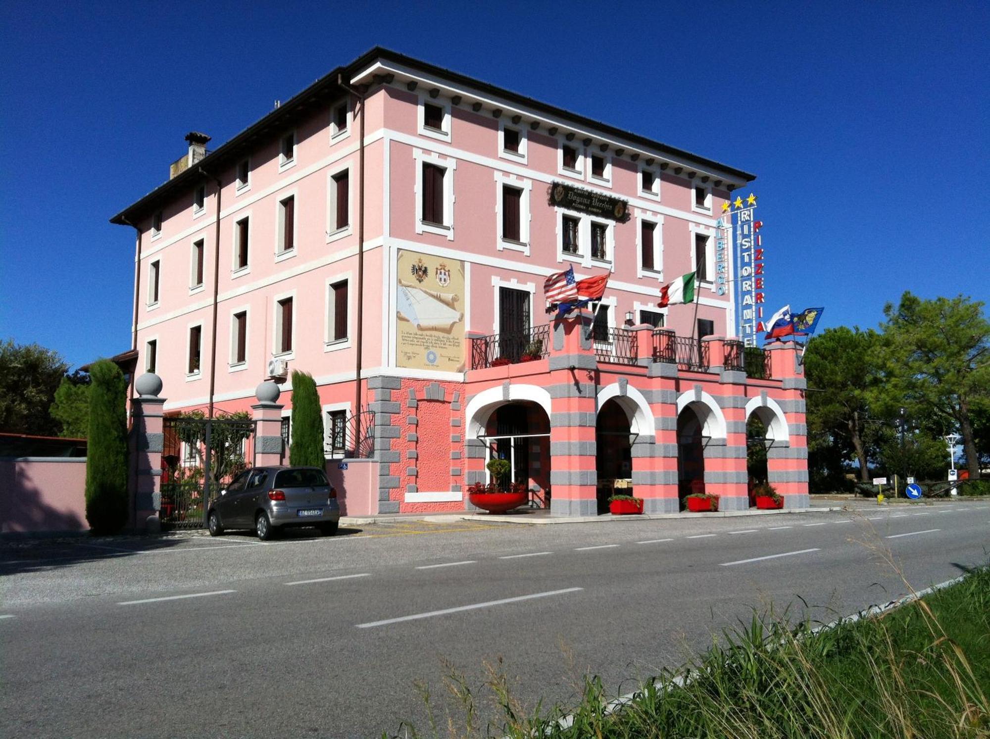 Dogana Vecchia - Hotel & Residence B&B Ristorante & Pizzeria Trivignano Udinese Exterior photo